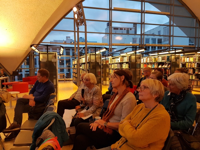 Publikum på Tromsø bibliotek og byarkiv, 20. september 2018. Foto: Hilde Kat. Eriksen